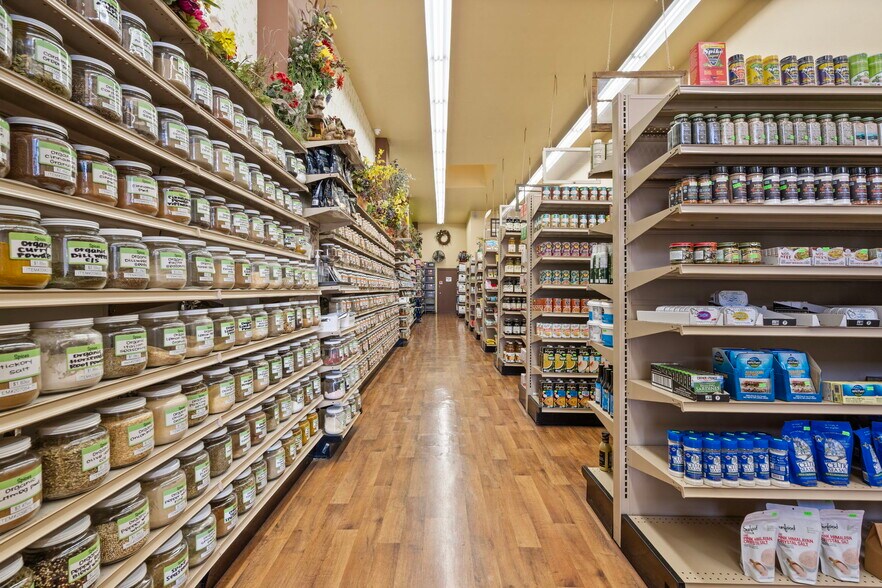 More Photos Of 12249 San Pablo Ave, Richmond Storefront For Sale