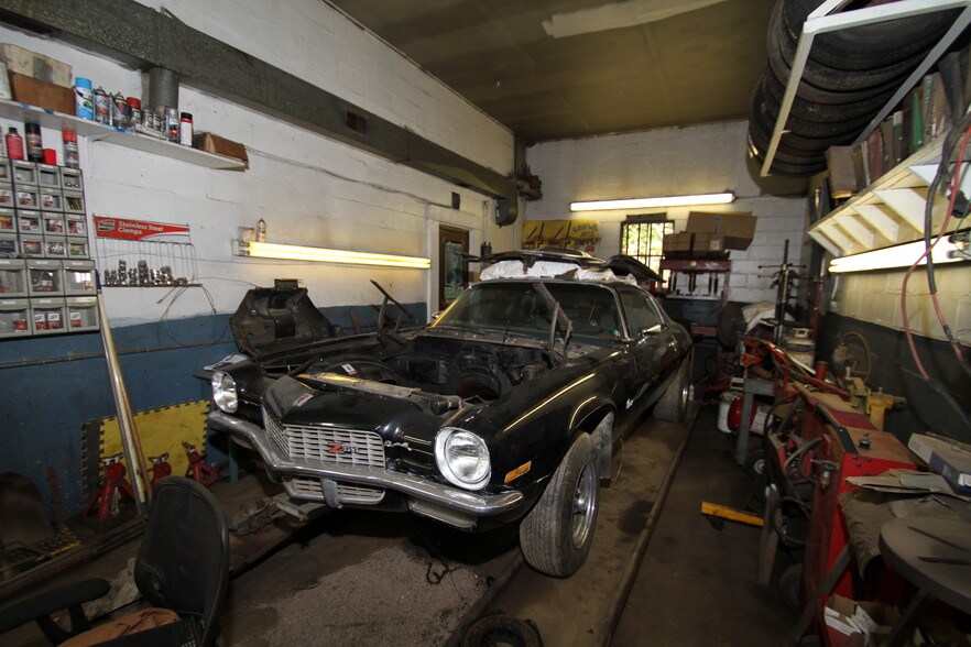 More Photos Of 2140 Conway Wallrose Rd, Freedom Auto Repair For Sale