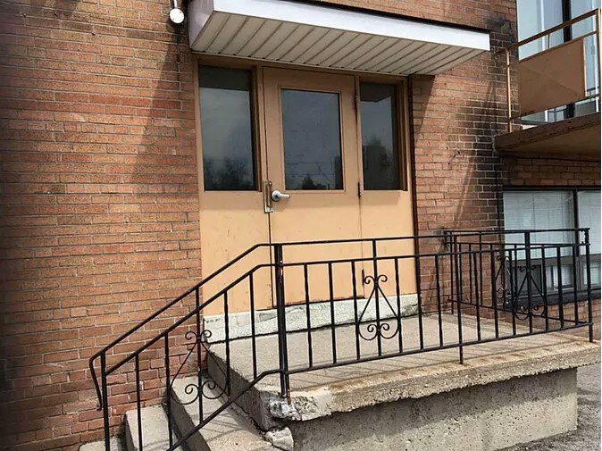 More Photos Of 122 Victoria Ave N, Hamilton Apartments For Sale