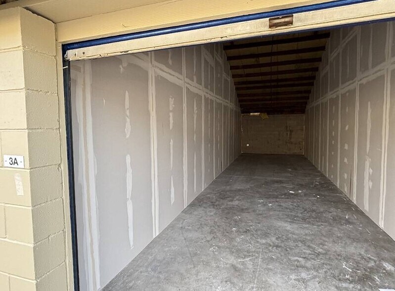 More Photos Of 3056 US-80, Pearl Warehouse For Lease