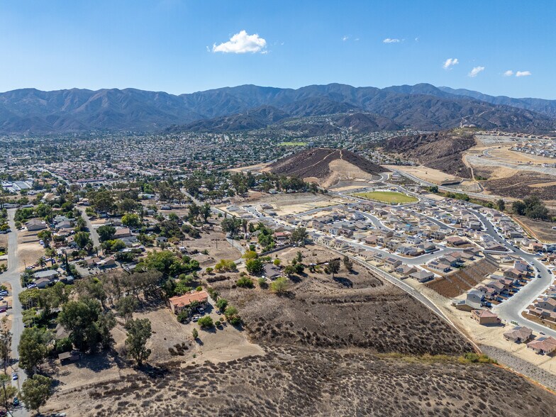 More Photos Of 378-063-016, Lake Elsinore Land For Sale