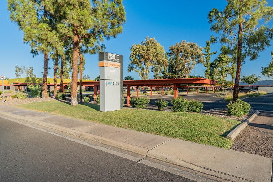 More Photos Of 2410 W Royal Palm Rd, Phoenix Light Manufacturing For Sale