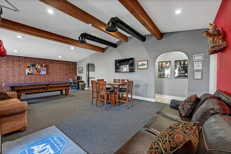 More Photos Of 602 Spencer Hwy, South Houston Medical For Sale