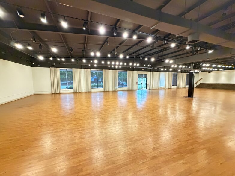 More Photos Of 105 Southport Rd, Spartanburg Flex For Sale