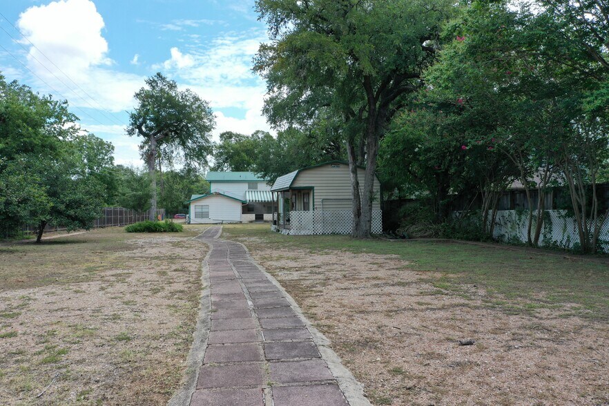 More Photos Of , Austin Office For Sale
