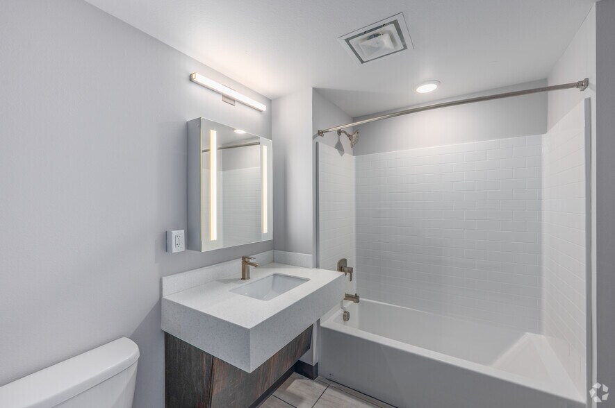 More Photos Of 215-219 S Water St, Henderson Apartments For Lease