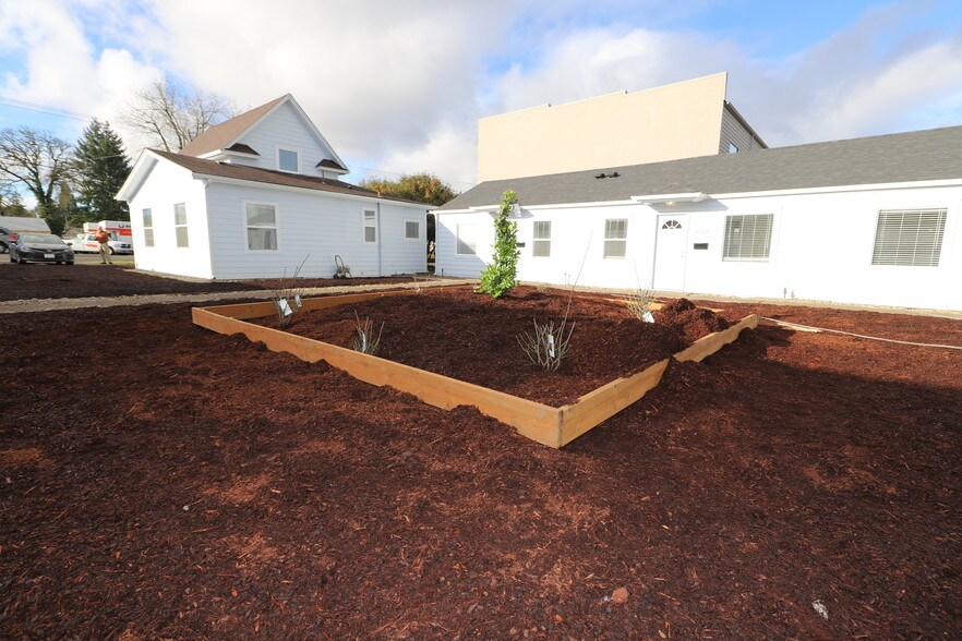 More Photos Of 1348 12th St, Salem Apartments For Sale