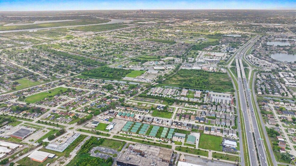 More Photos Of 6711-6817 Tara Ln, New Orleans Apartments For Sale