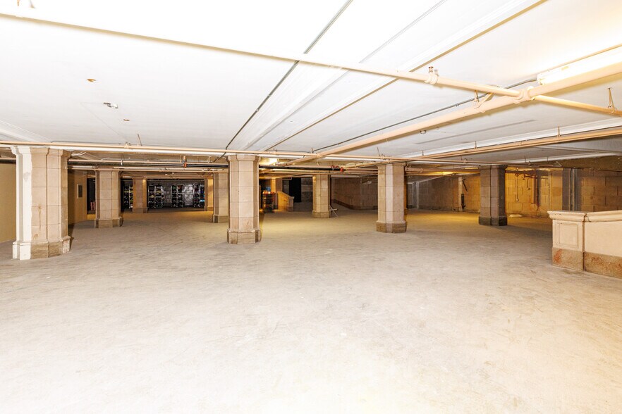 More Photos Of 417 S Hill St, Los Angeles Office For Sale