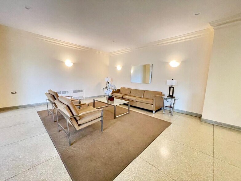 More Photos Of 10025 Queens Blvd, Forest Hills Apartments For Sale