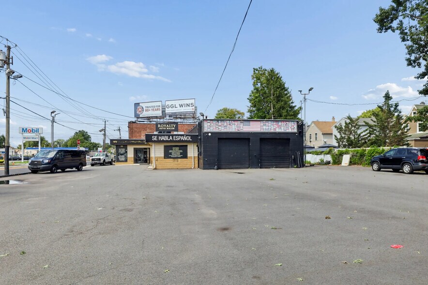 More Photos Of 120-140 US Highway 46, Little Ferry Auto Dealership For Lease