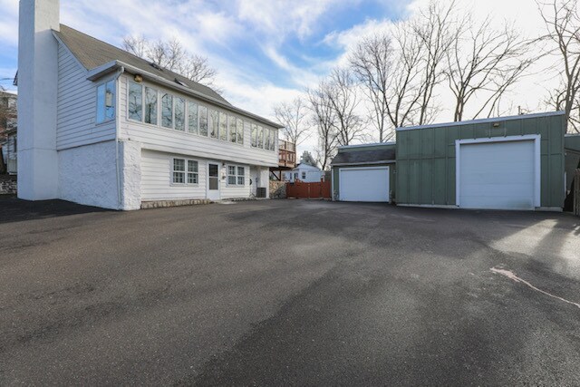 More Photos Of 35 Beulah Rd, New Britain Self Storage For Sale