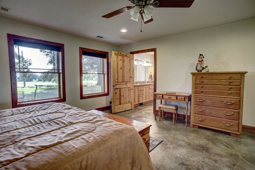 More Photos Of 945 Justice Rd, West Point Land For Sale