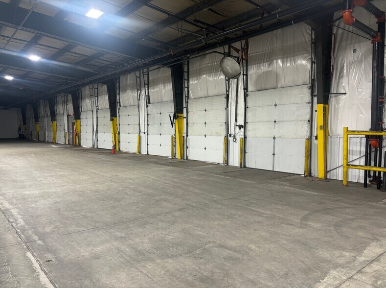 More Photos Of 20505 Sibley Rd, Brownstown Warehouse For Lease