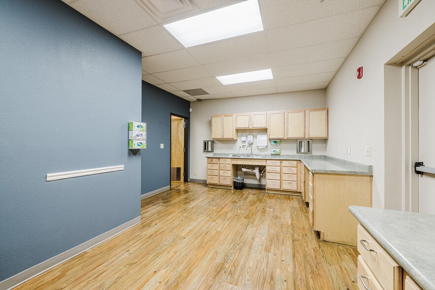 More Photos Of 2715 Argent Ave, Elko Unknown For Lease