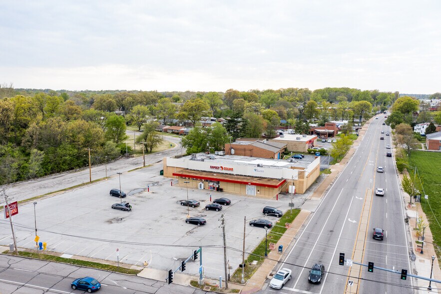 More Photos Of 7318 Olive Blvd, University City Freestanding For Sale
