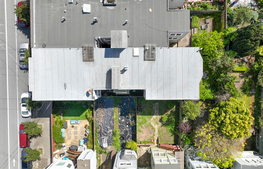 More Photos Of 2835 Anza St, San Francisco Apartments For Sale