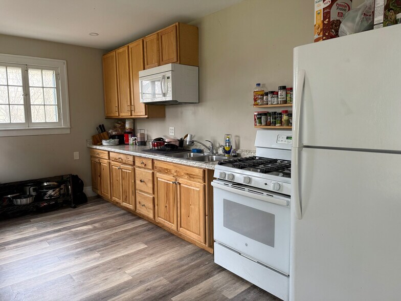 More Photos Of 1990 Ridge Rd, Ontario Storefront Retail Residential For Sale