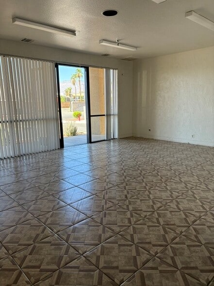 More Photos Of 74794 Lennon Pl, Palm Desert Warehouse For Lease
