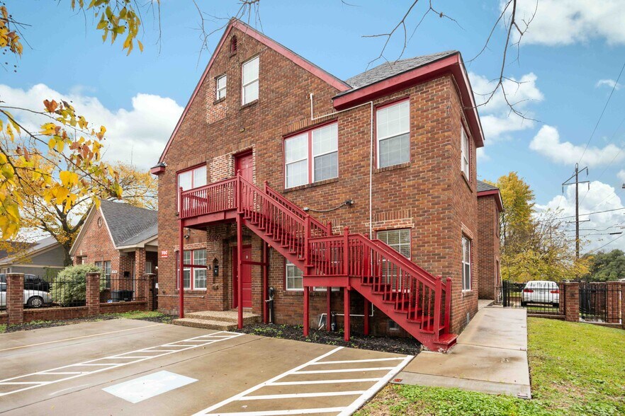 More Photos Of 2602 Isabella St, Houston Apartments For Sale