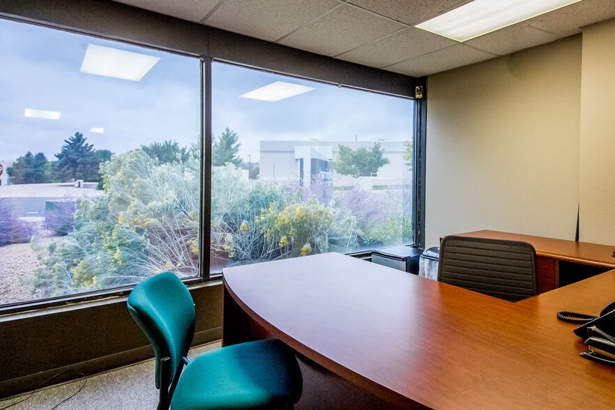 More Photos Of 5085 List Dr, Colorado Springs Medical For Lease