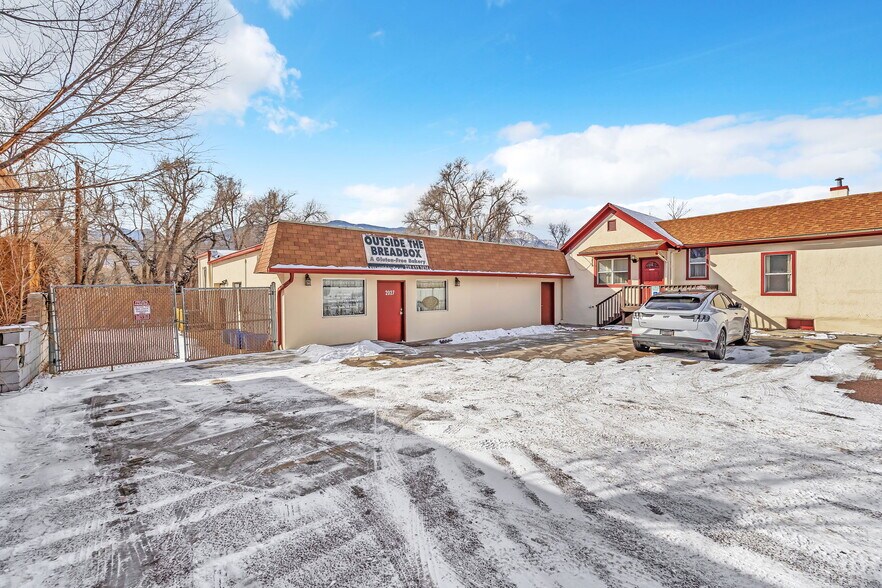 More Photos Of 2025-2027 W Colorado Ave, Colorado Springs Freestanding For Sale