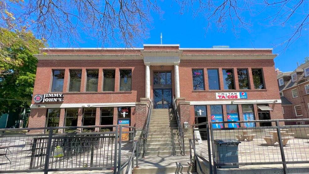 More Photos Of 600 NE Colorado St, Pullman Storefront For Lease