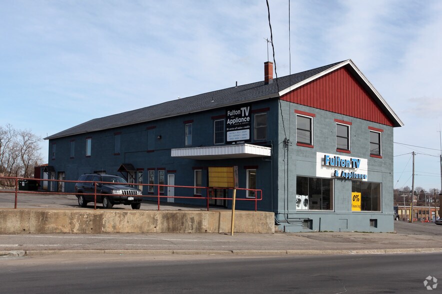 More Photos Of 15 W 1st St S, Fulton Freestanding For Sale