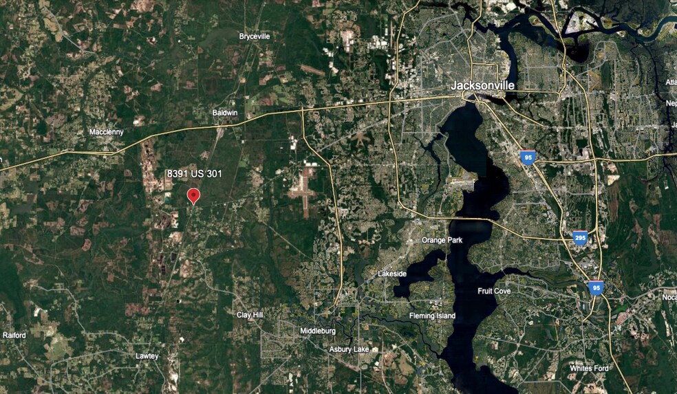 More Photos Of 8391 US Highway 301 S, Jacksonville Service Station For Lease