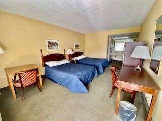 More Photos Of 529 S 4th St, Springfield Hotel For Sale