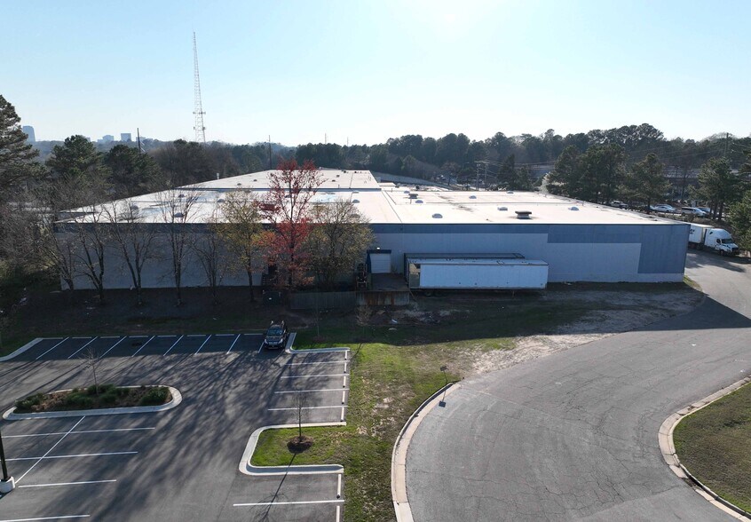 More Photos Of 2114 Atlantic Ave, Raleigh Warehouse For Lease