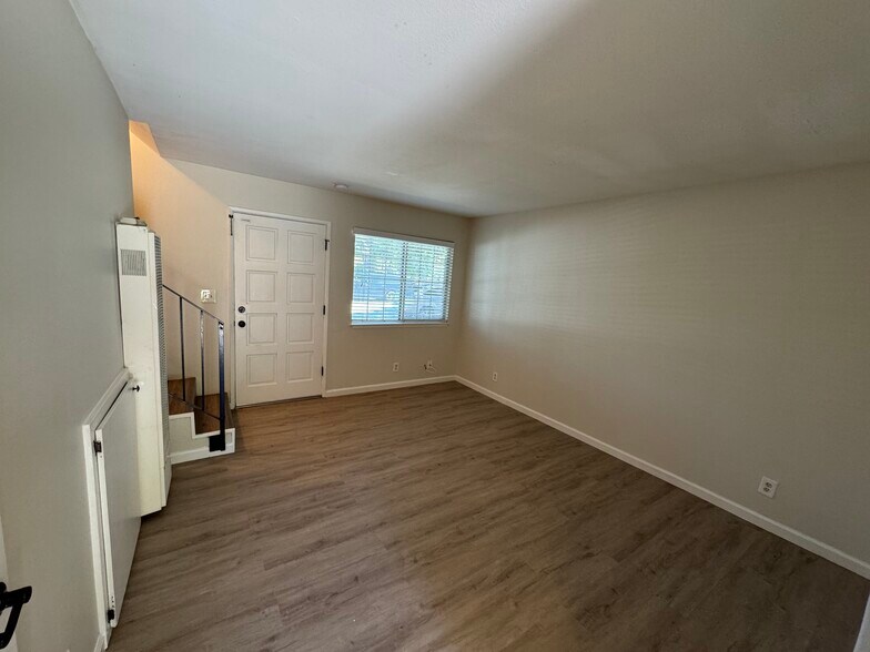 More Photos Of 7191 Eigleberry St, Gilroy Apartments For Sale
