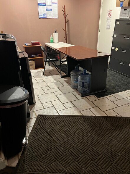 More Photos Of 7612 W North Ave, Elmwood Park Office For Lease