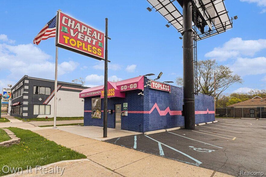 More Photos Of 16550-16512 Telegraph Rd, Detroit General Retail For Sale