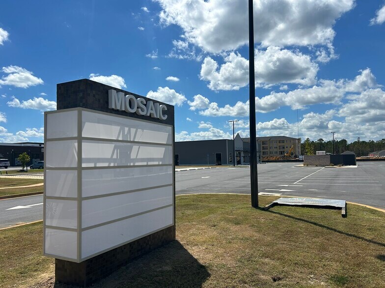 More Photos Of Pooler Parkway and Mosaic Circle, Pooler Storefront Retail Office For Lease