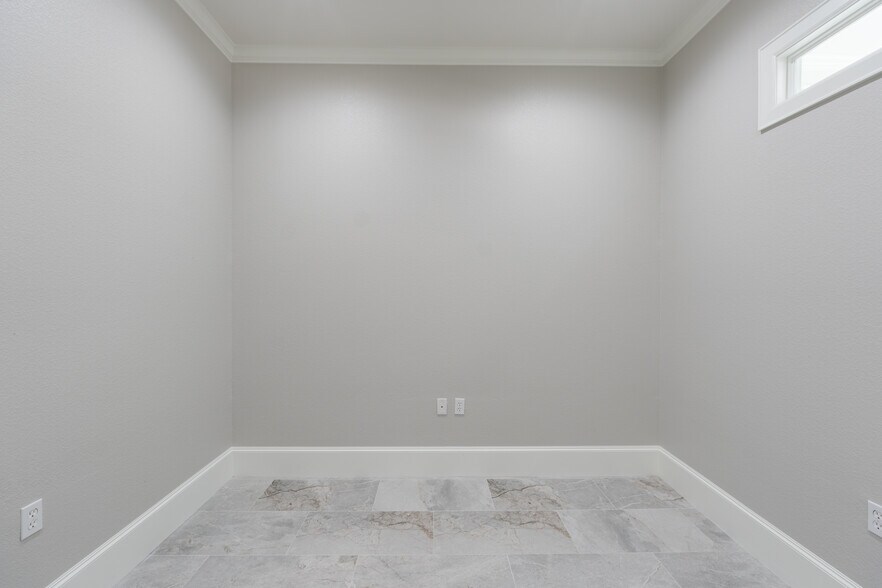 More Photos Of 12414 Spring Cypress Rd, Tomball Medical For Sale