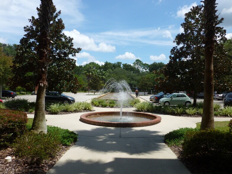 More Photos Of 2850 NW 43rd St, Gainesville Office Residential For Lease