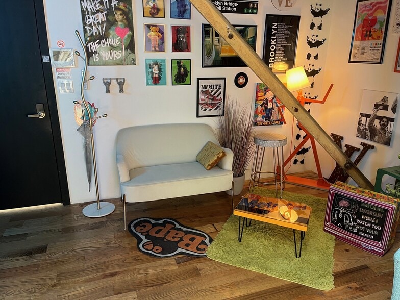 More Photos Of 310 Meserole St, Brooklyn Flex For Lease