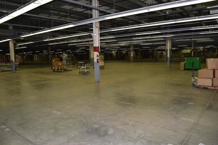 More Photos Of 470 Joseph St, Alexander City Warehouse For Lease