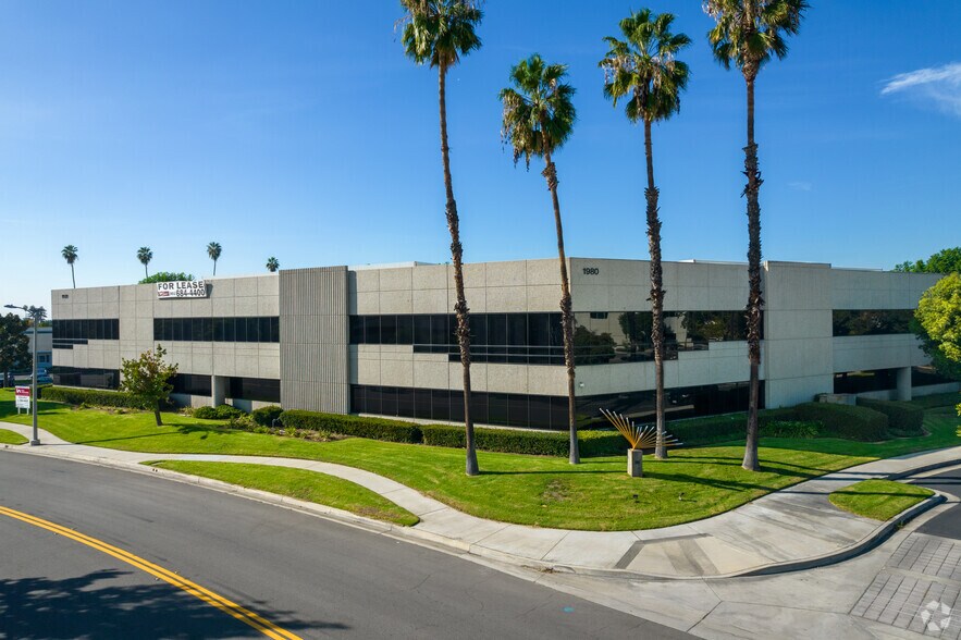 Primary Photo Of 1980 Orange Tree Ln, Redlands Office For Lease
