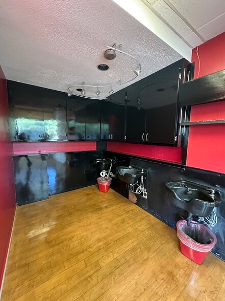 More Photos Of 1617 Kapiolani Blvd, Honolulu Apartments For Sale