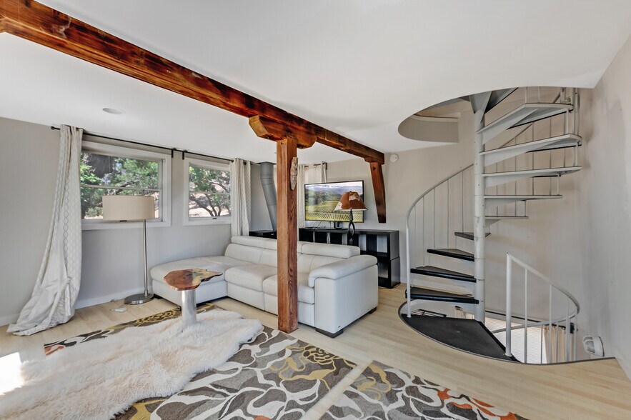 More Photos Of 125 Cristo Ln, Santa Rosa Specialty For Sale