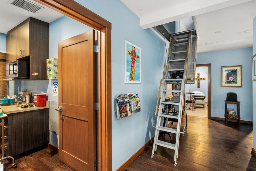 More Photos Of 615 E Chapman Ave, Orange Medical For Sale