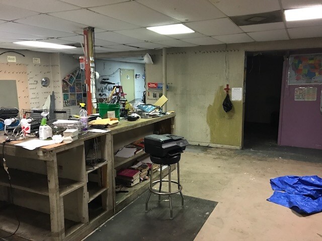More Photos Of 950 S Gallatin St, Jackson Industrial For Lease