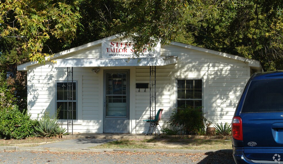 More Photos Of 2500 Hillsborough Rd, Durham Freestanding For Lease