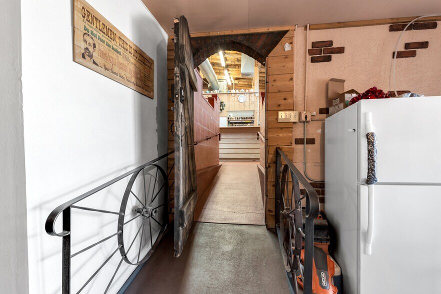 More Photos Of 708 Fremont St, Penrose Freestanding For Sale