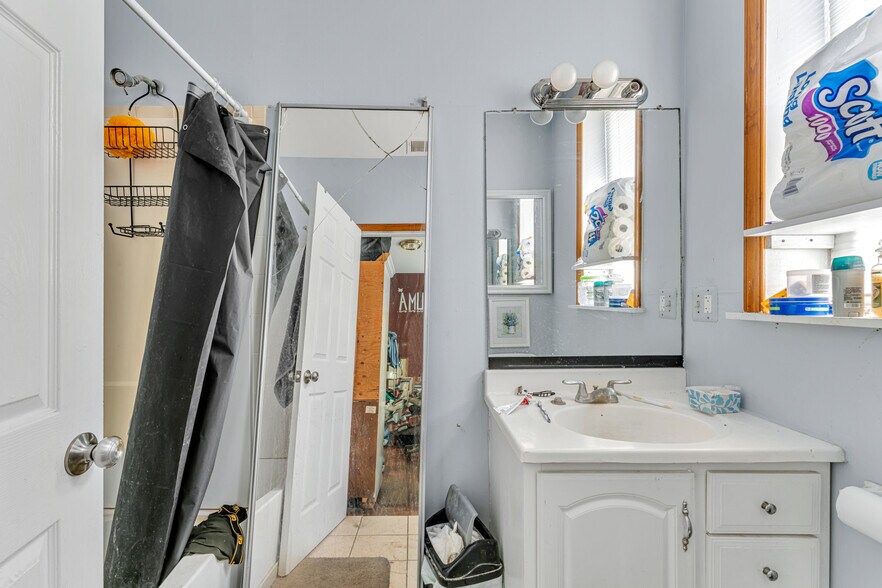 More Photos Of 3807 Pacific Ave, Wildwood Office Residential For Sale