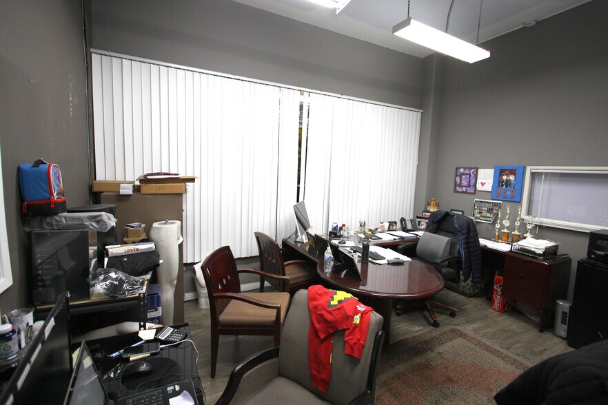More Photos Of 1722 Santee St, Los Angeles Warehouse For Lease
