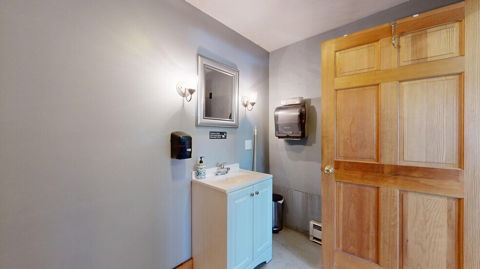 More Photos Of 48 S Main St, Andover General Retail For Sale