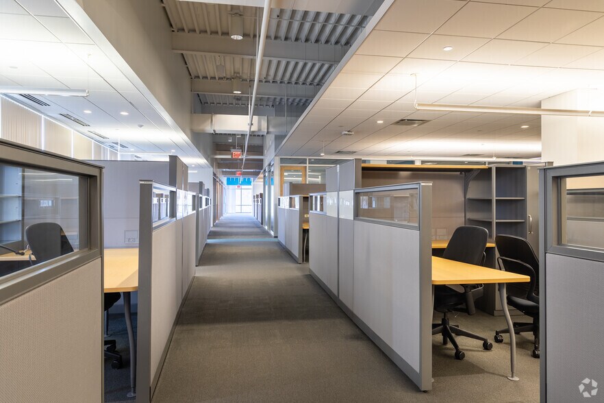 More Photos Of 314 Littleton Rd, Westford Office For Lease